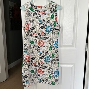 Beautiful Shift Dress - Size M